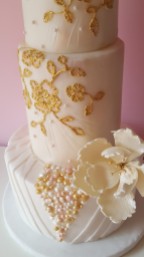 Embroidery Gold Cake