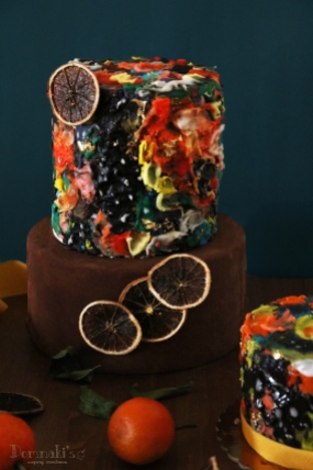 Velvet effect cake with abstract icing painting